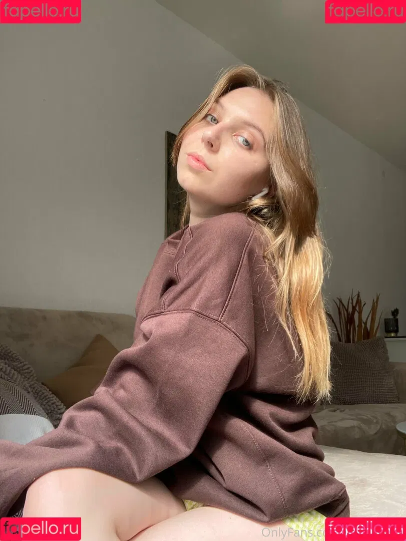 moon_less Onlyfans Photo Gallery 