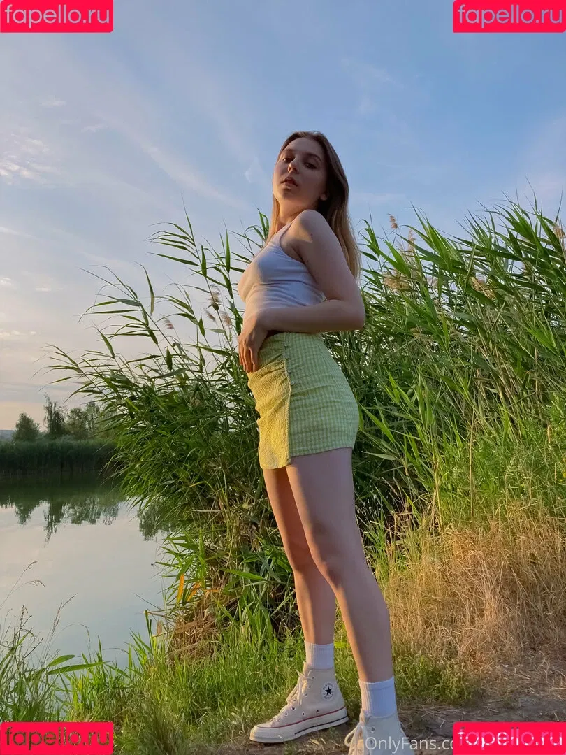 moon_less Onlyfans Photo Gallery 