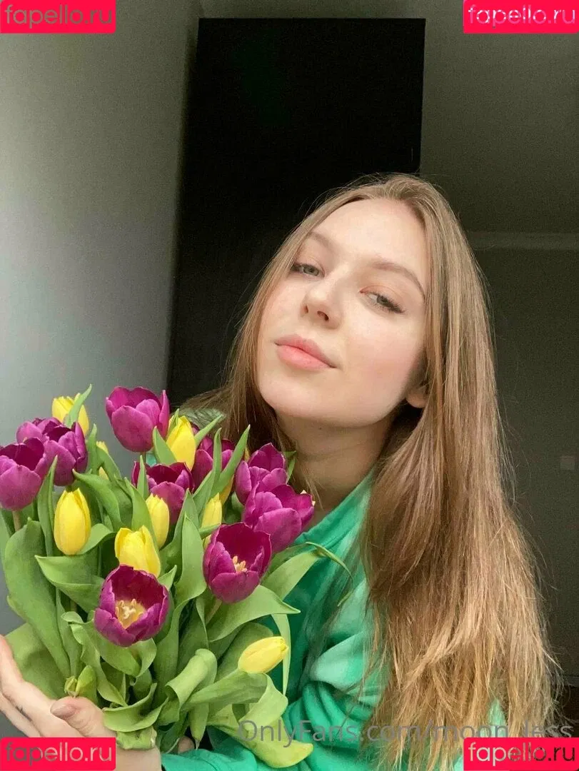 moon_less Onlyfans Photo Gallery 
