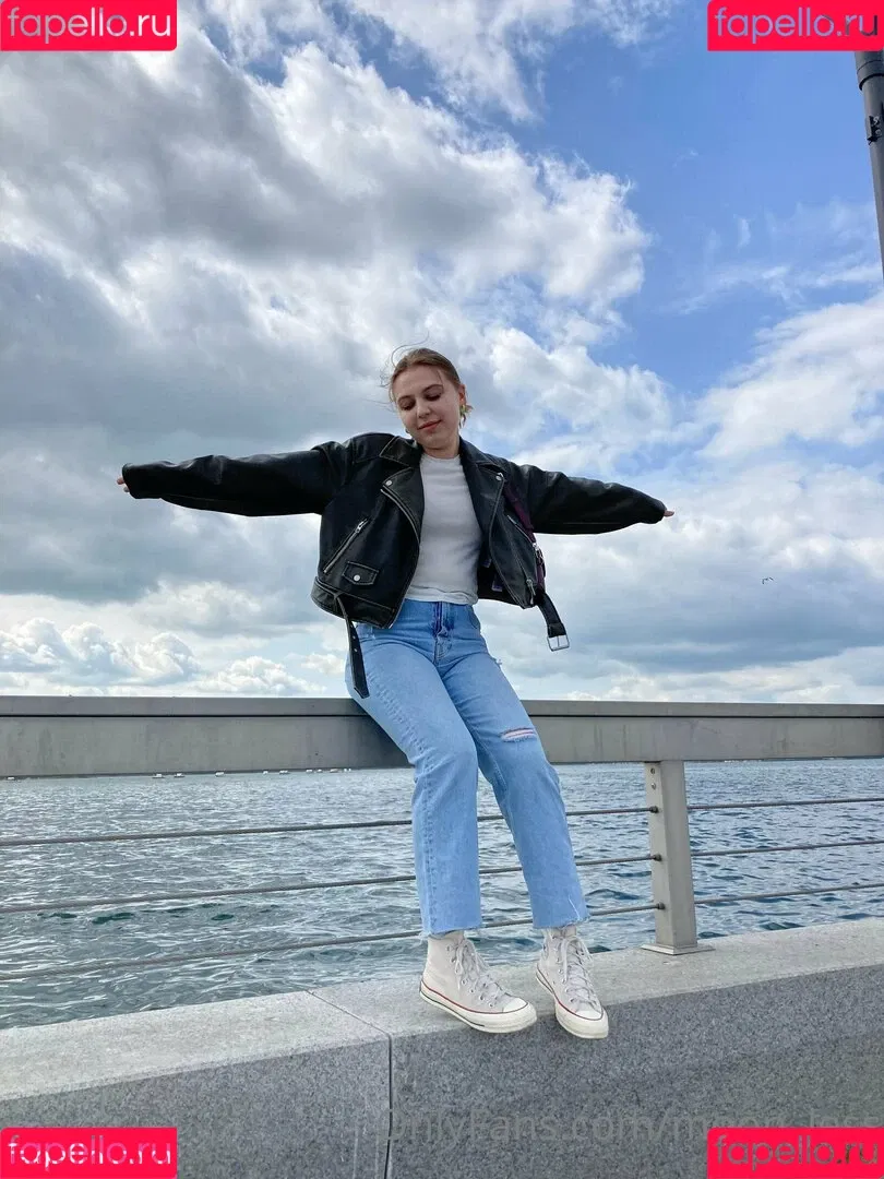moon_less Onlyfans Photo Gallery 