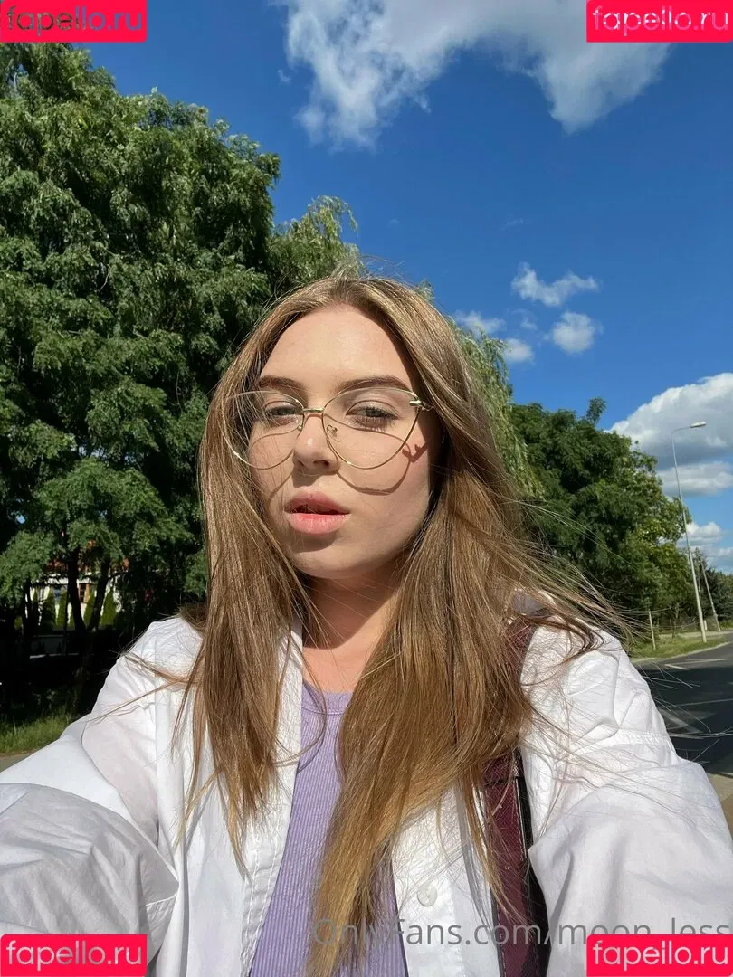 moon_less Onlyfans Photo Gallery 