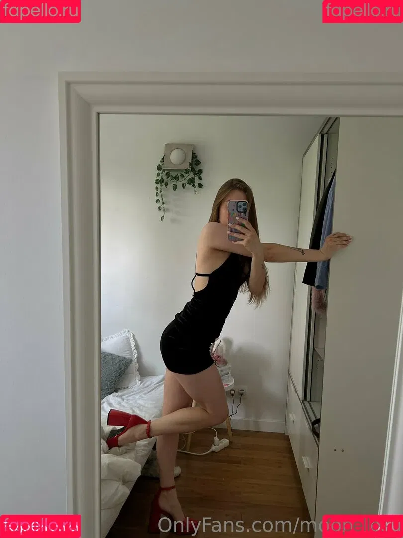 moon_less Onlyfans Photo Gallery 