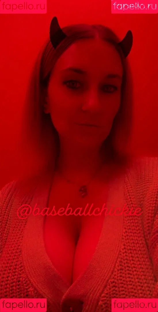 baseballchickie Onlyfans Photo Gallery 