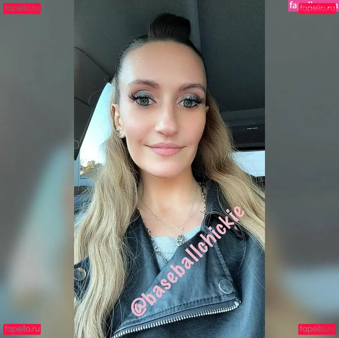 baseballchickie Onlyfans Photo Gallery 