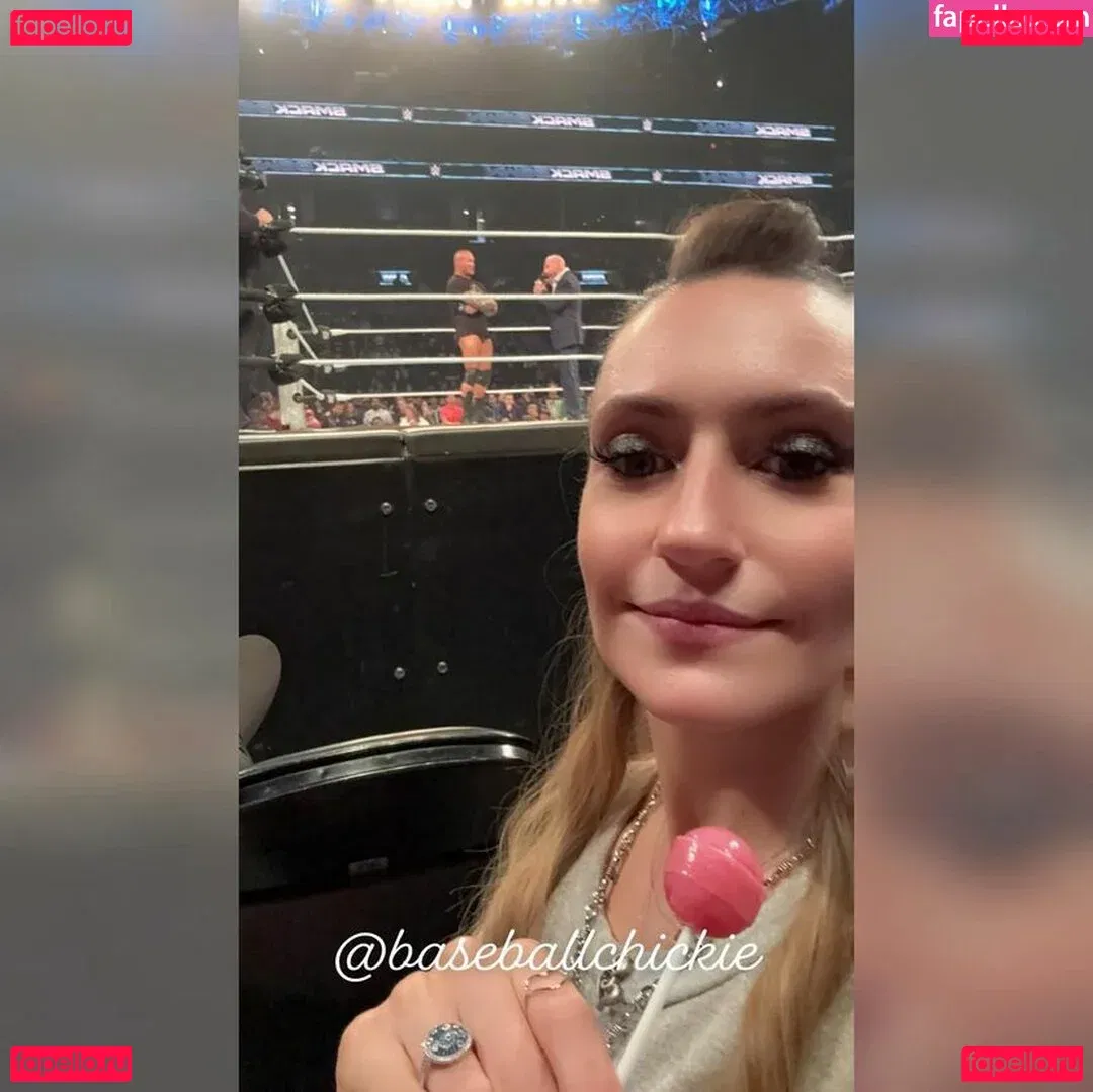 baseballchickie Onlyfans Photo Gallery 