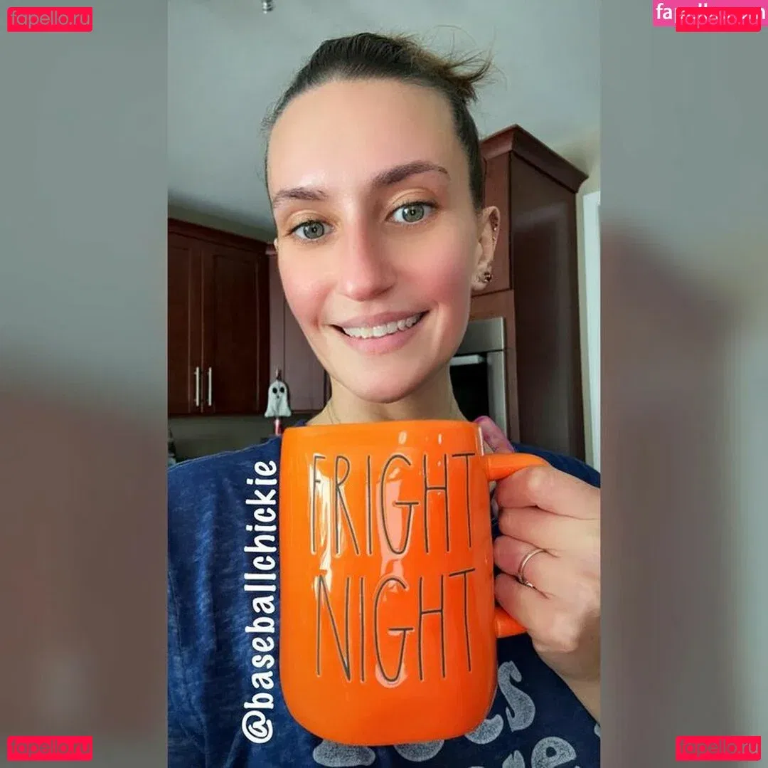 baseballchickie Onlyfans Photo Gallery 