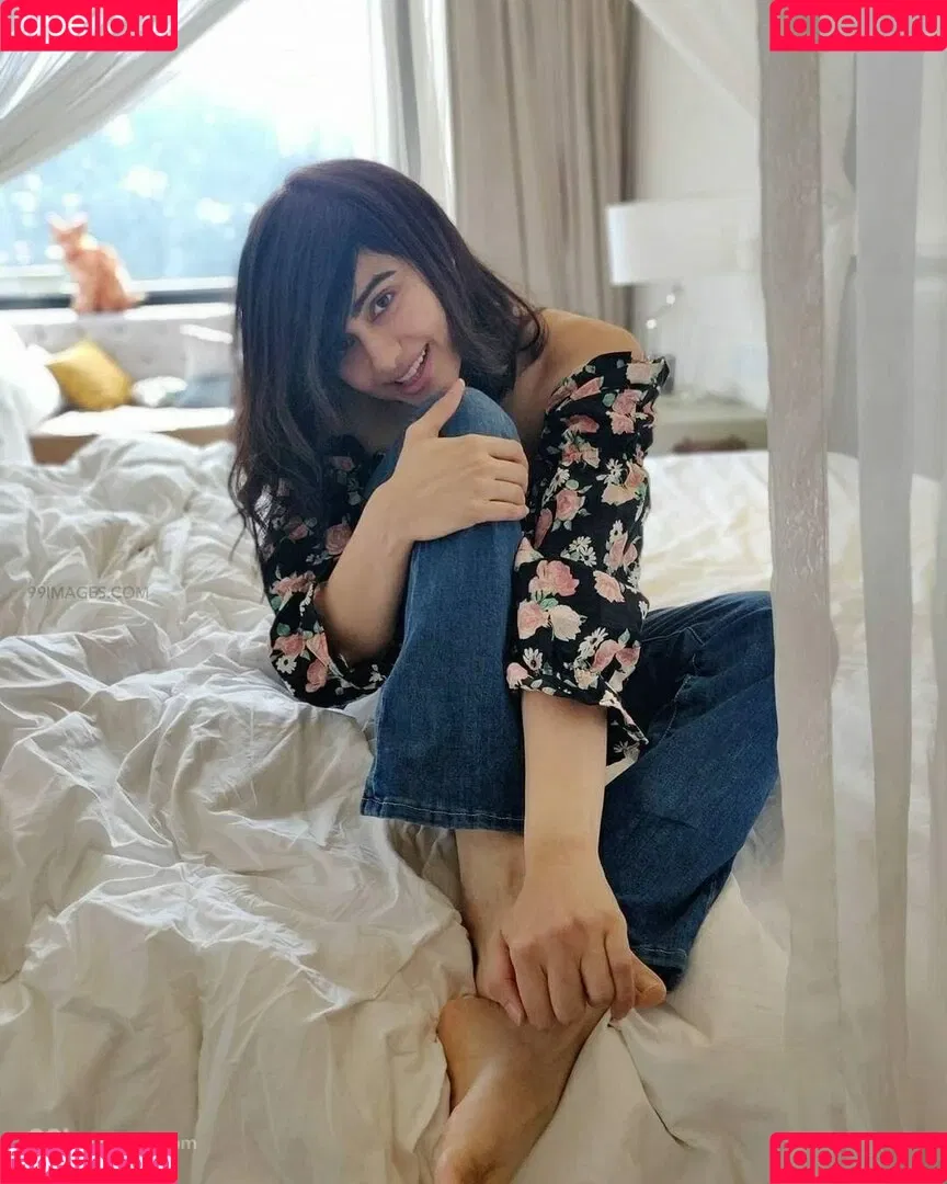 Adah Sharma Onlyfans Photo Gallery 