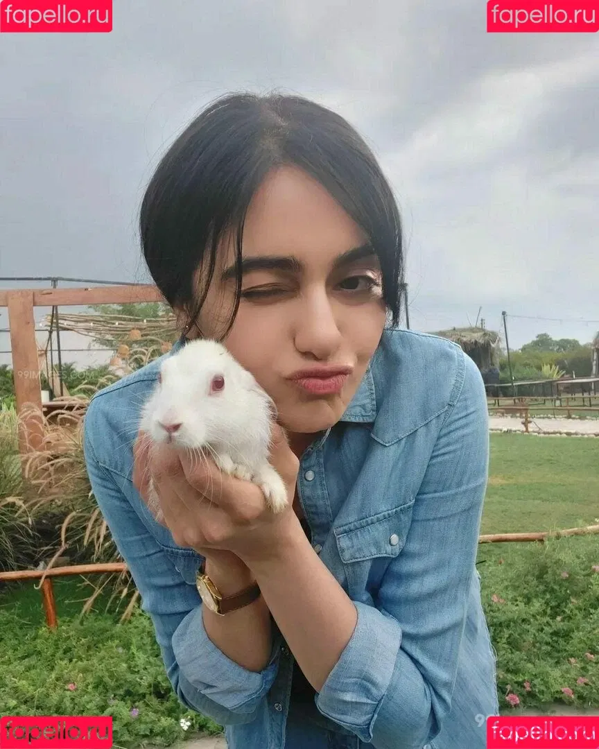 Adah Sharma Onlyfans Photo Gallery 