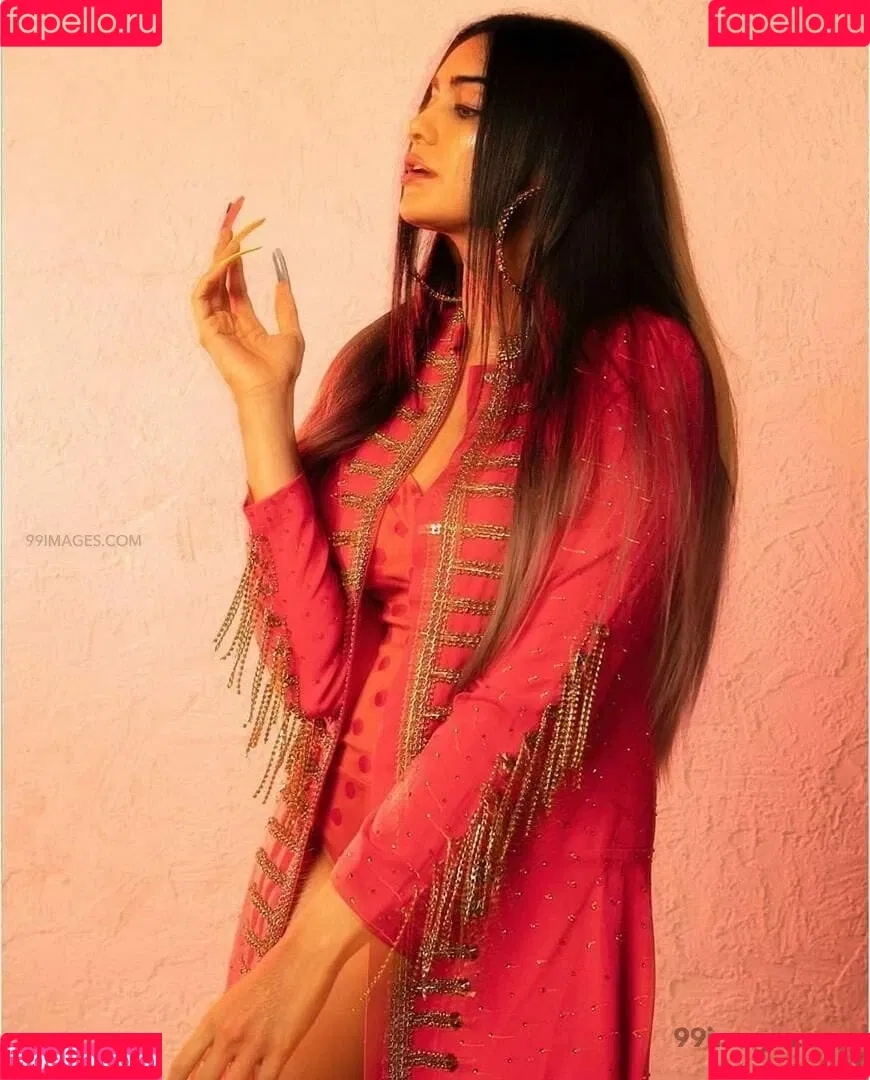 Adah Sharma Onlyfans Photo Gallery 