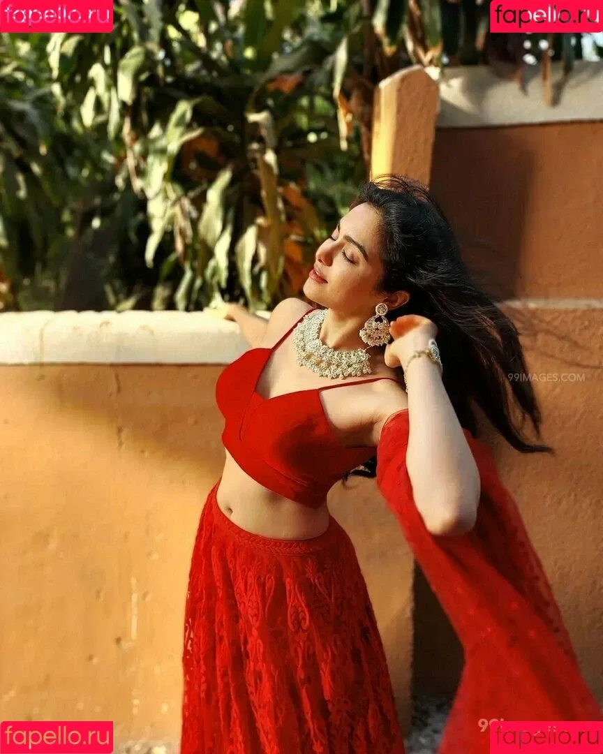 Adah Sharma Onlyfans Photo Gallery 