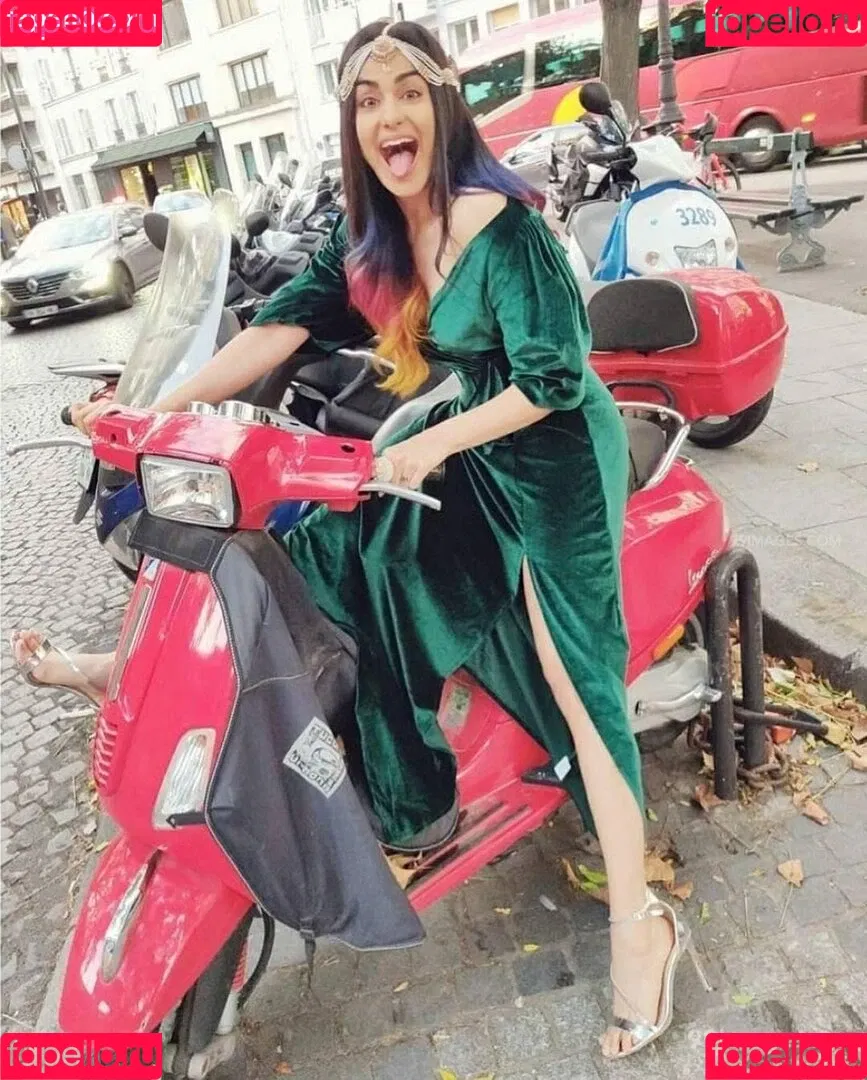 Adah Sharma Onlyfans Photo Gallery 