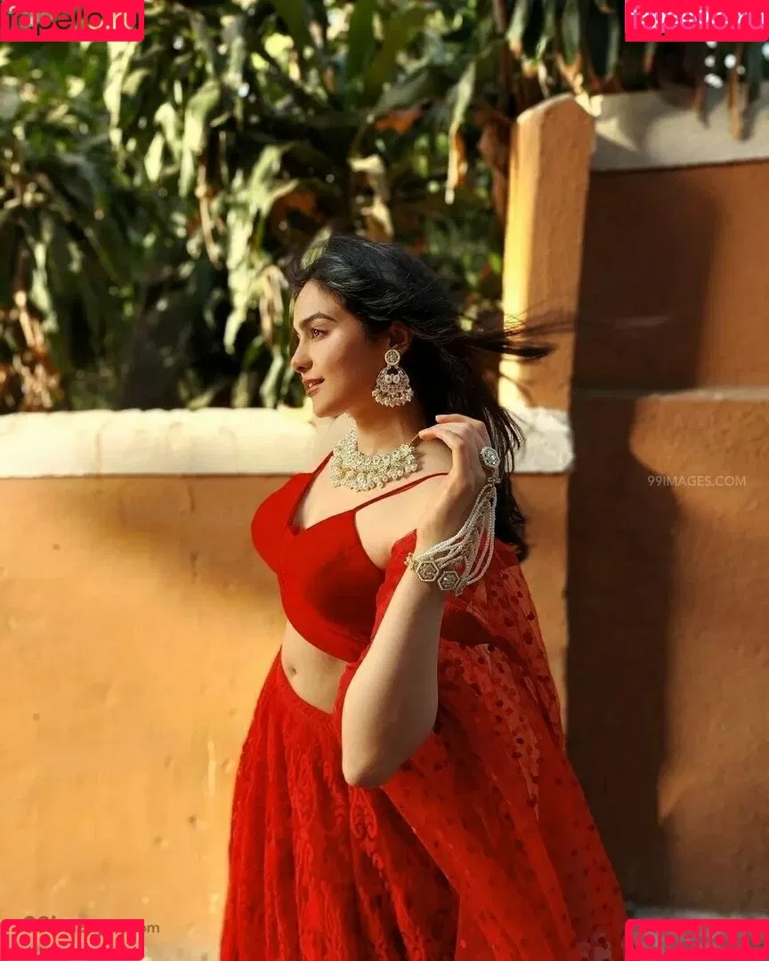 Adah Sharma Onlyfans Photo Gallery 