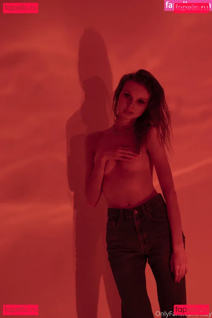 Lily Osadcha Onlyfans Photo Gallery 