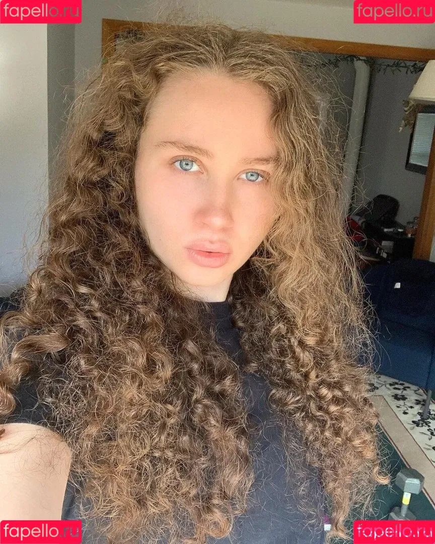 Alyssa Cleversey Onlyfans Photo Gallery 