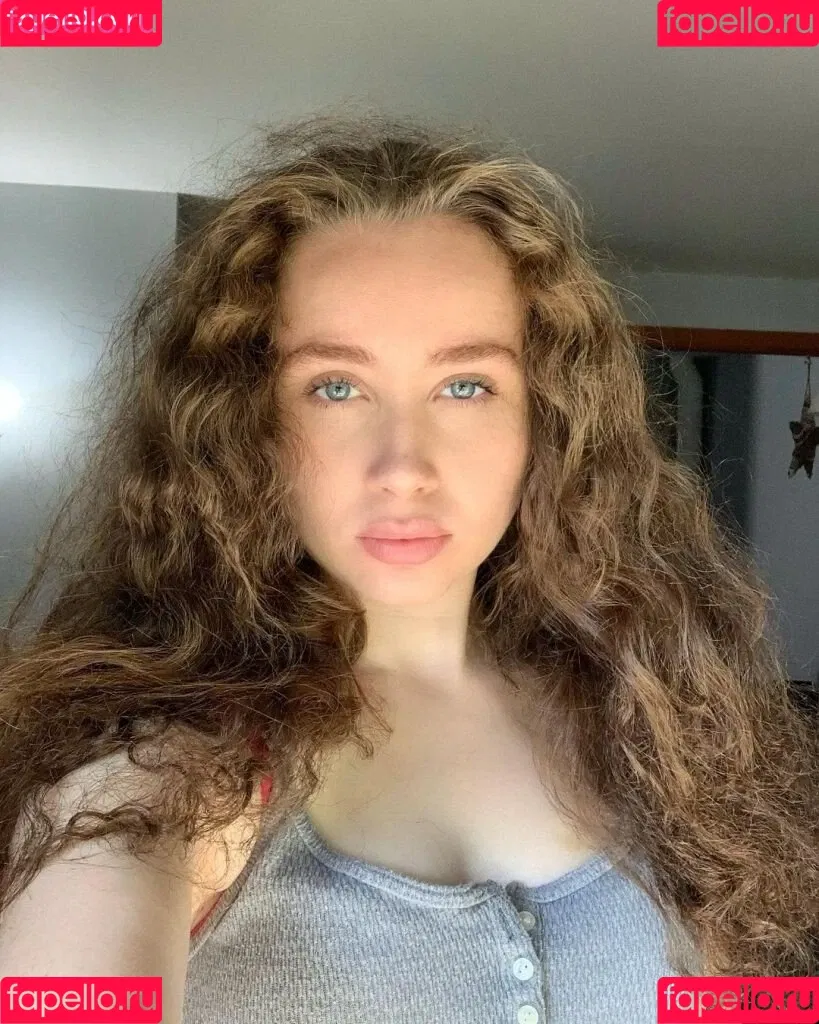 Alyssa Cleversey Onlyfans Photo Gallery 