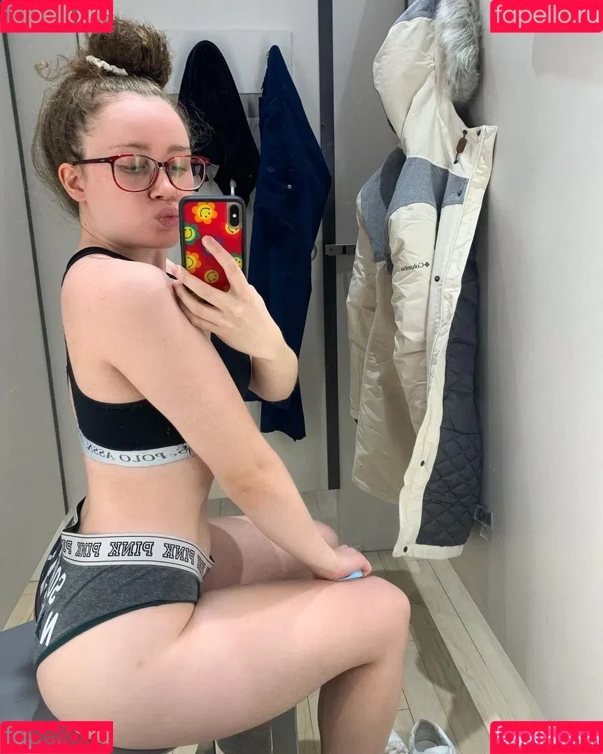 Alyssa Cleversey Onlyfans Photo Gallery 