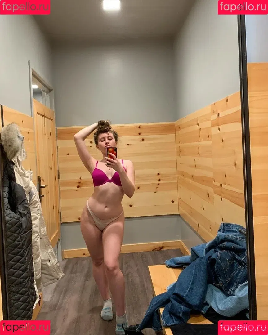 Alyssa Cleversey Onlyfans Photo Gallery 