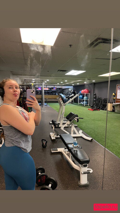 Alyssa Cleversey Nude Onlyfans Photo 33