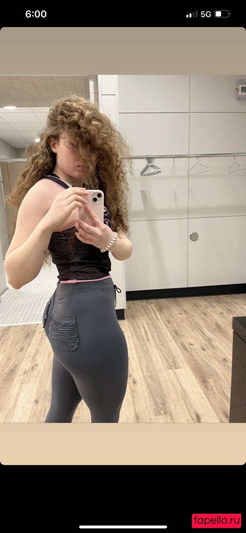 Alyssa Cleversey Nude Onlyfans Photo 18