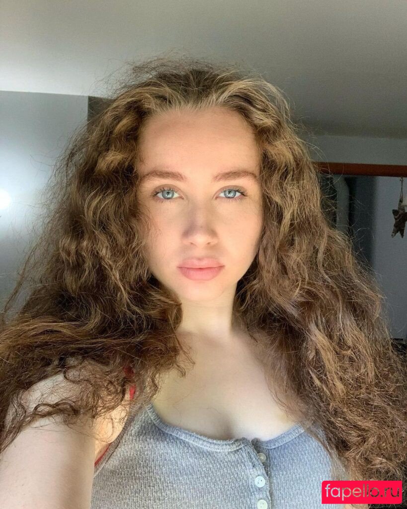 Alyssa Cleversey Nude Onlyfans Photo 13