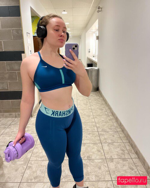 Alyssa Cleversey Nude Onlyfans Photo 15