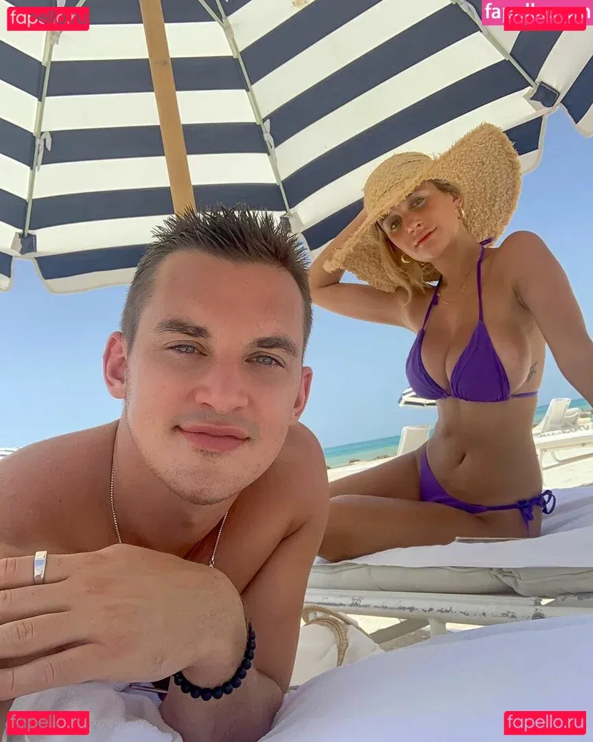 Abigail Joy Sparn Onlyfans Photo Gallery 