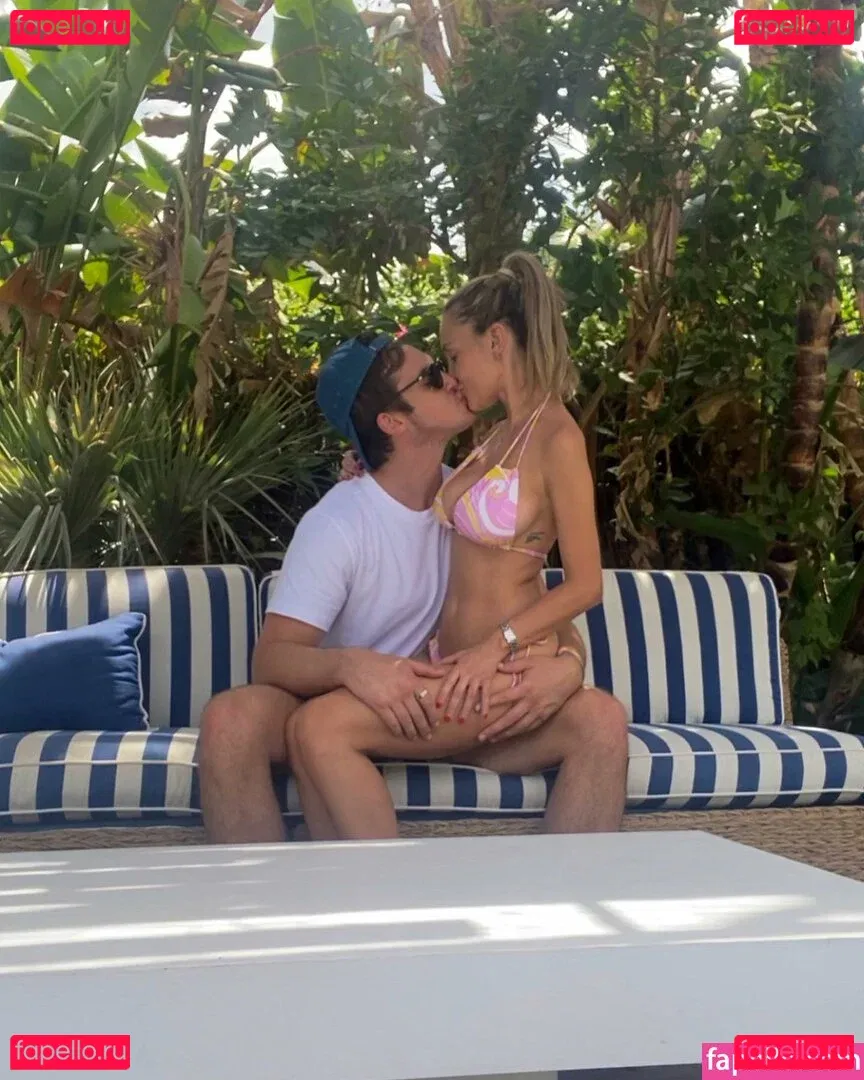 Abigail Joy Sparn Onlyfans Photo Gallery 