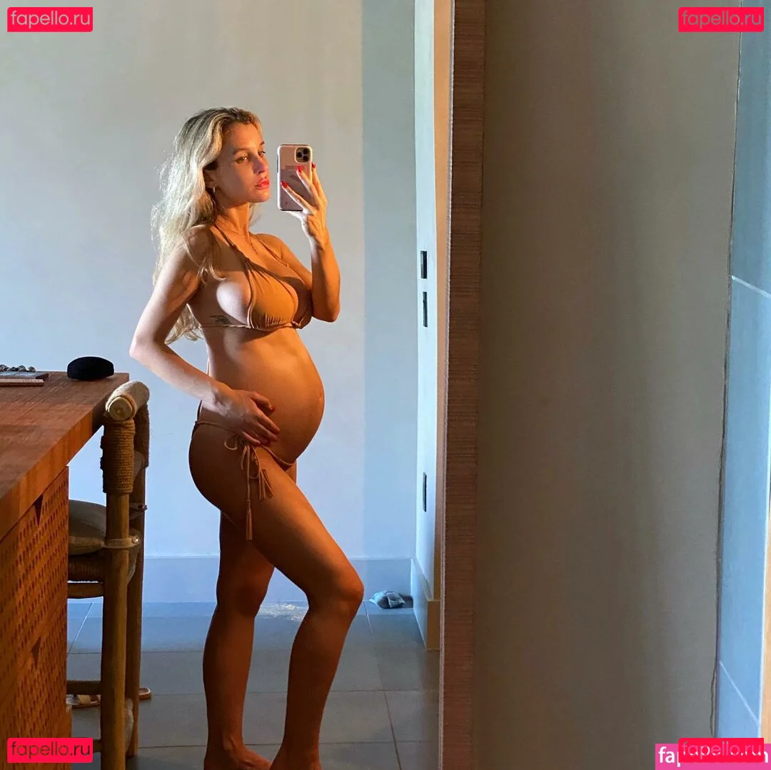 Abigail Joy Sparn Onlyfans Photo Gallery 