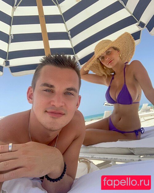 Abigail Joy Sparn Nude Onlyfans Photo 24