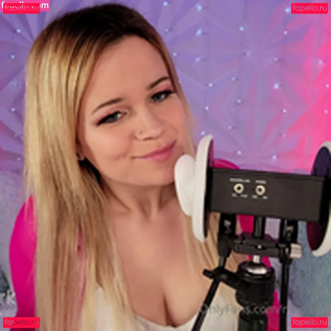 Mad ASMR Triggers Onlyfans Photo Gallery 