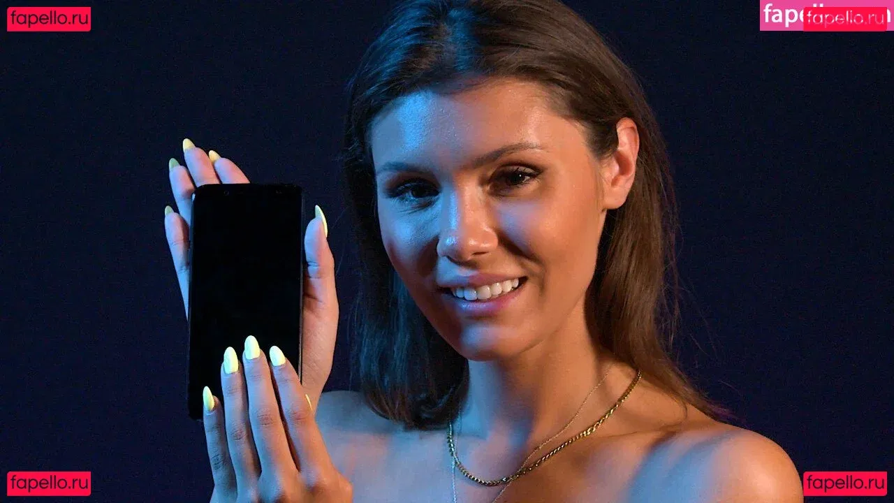 Clara's ASMR Onlyfans Photo Gallery 