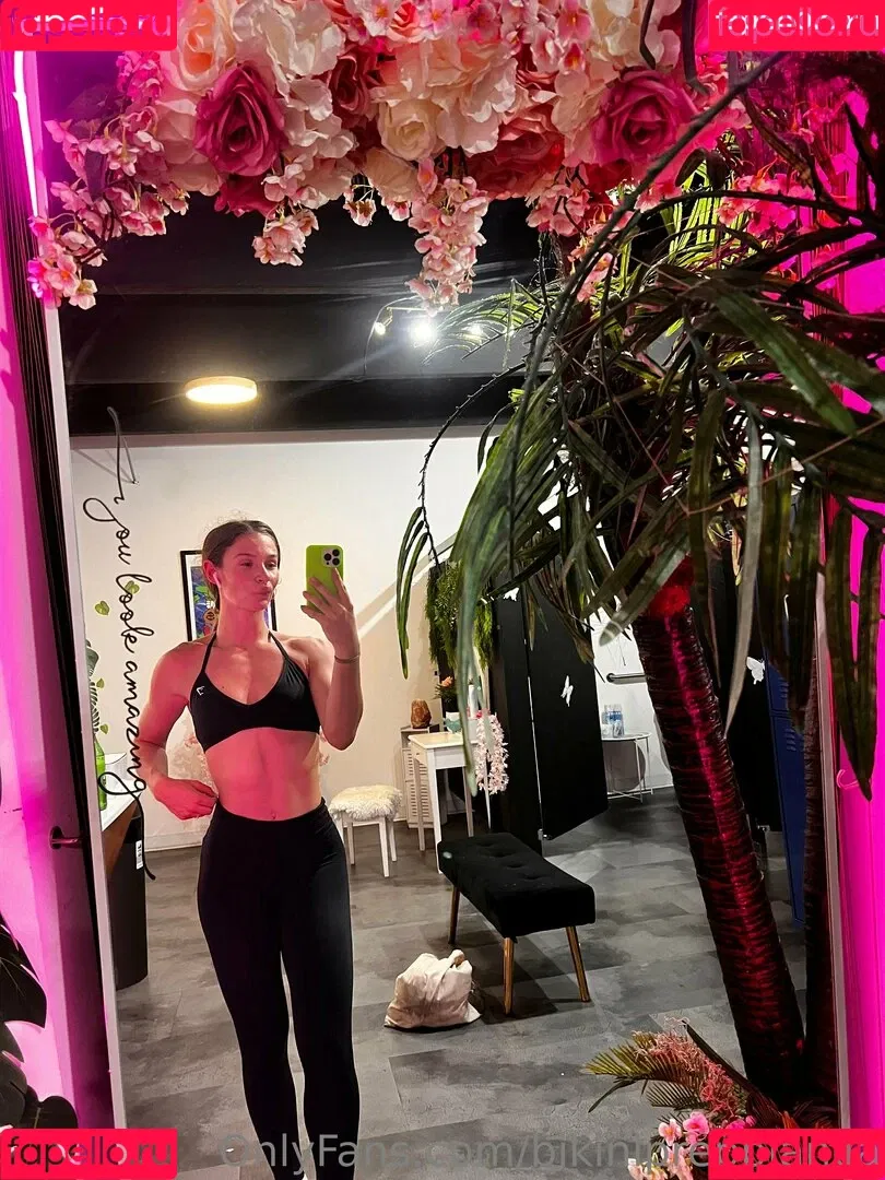bikiniprepbianca Onlyfans Photo Gallery 