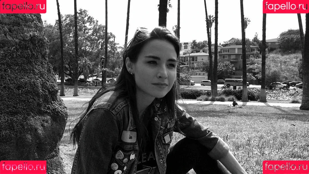 Allison Scagliotti Onlyfans Photo Gallery 