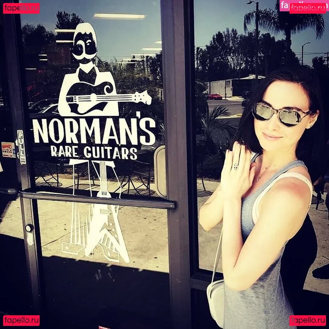 Allison Scagliotti Onlyfans Photo Gallery 