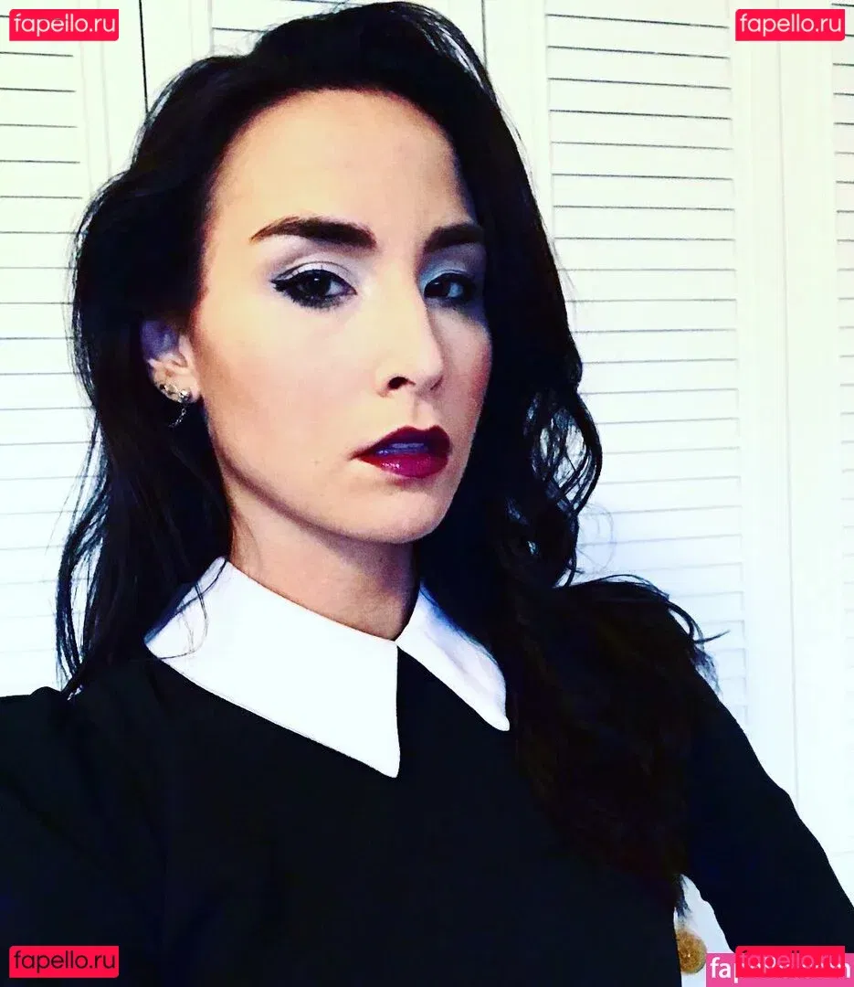 Allison Scagliotti Onlyfans Photo Gallery 