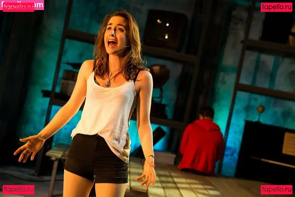 Allison Scagliotti Onlyfans Photo Gallery 