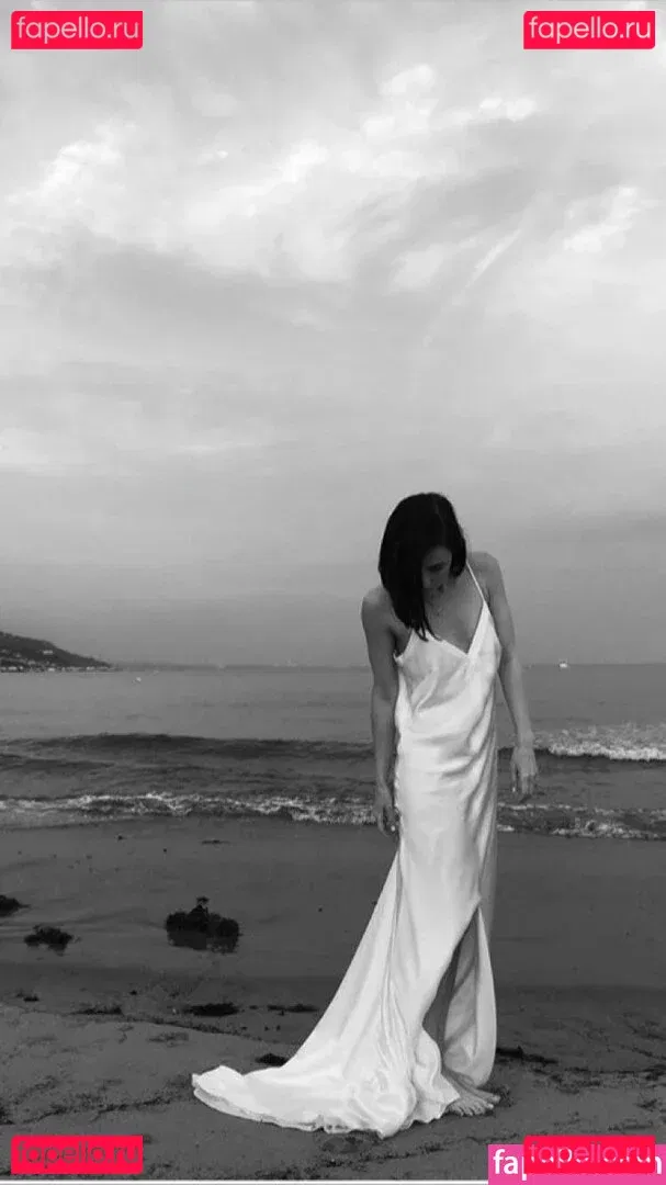 Allison Scagliotti Onlyfans Photo Gallery 