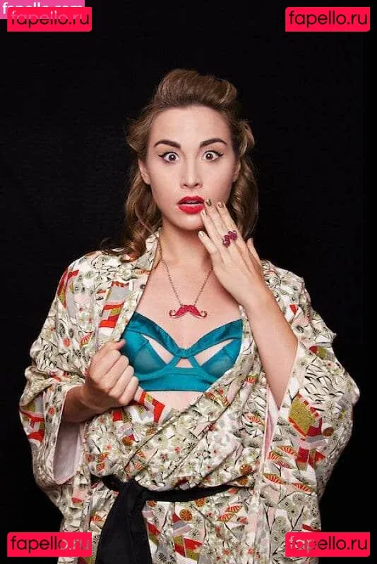 Allison Scagliotti Onlyfans Photo Gallery 