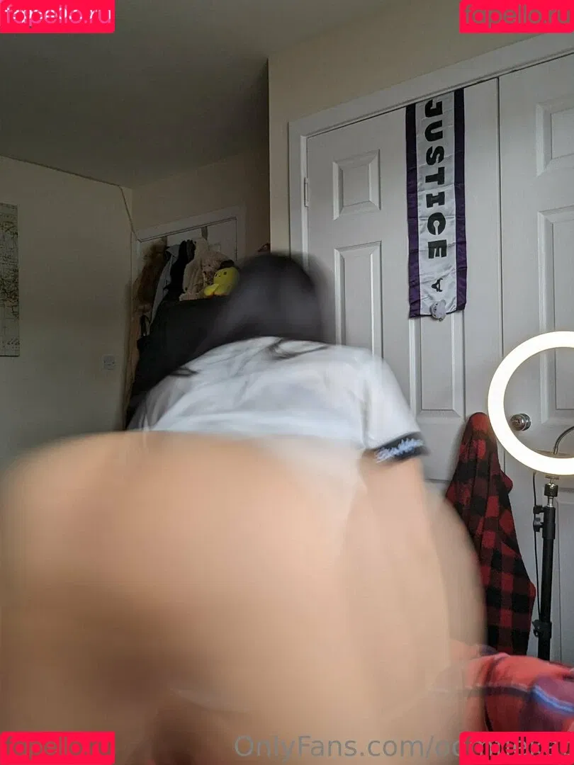 oomfiekat Onlyfans Photo Gallery 