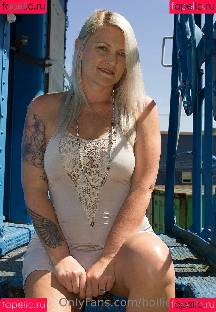 holliess1free Onlyfans Photo Gallery 