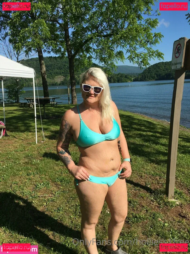 holliess1free Onlyfans Photo Gallery 
