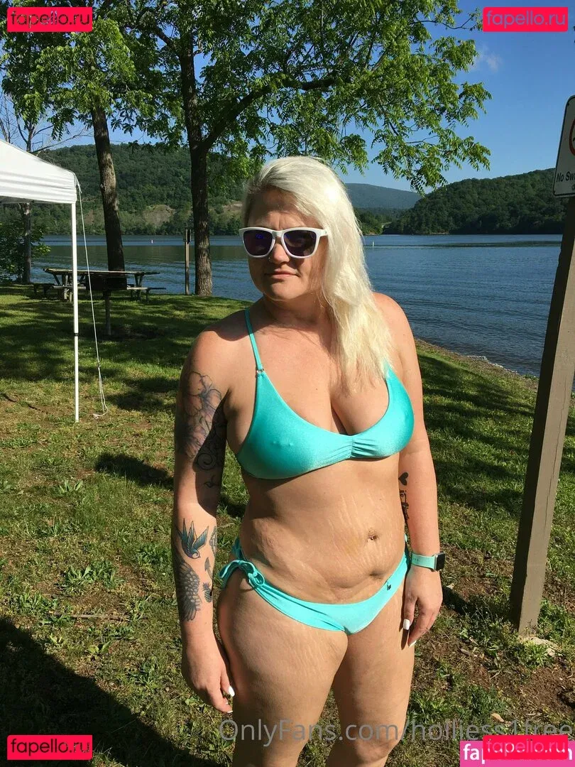 holliess1free Onlyfans Photo Gallery 