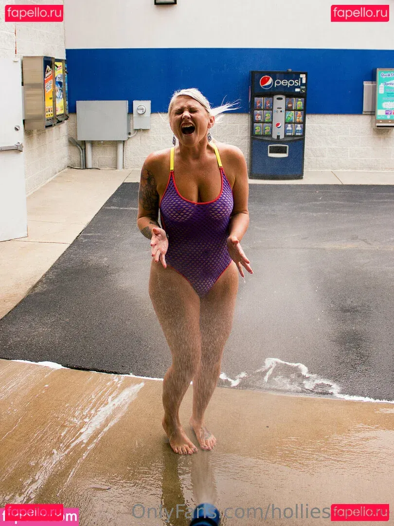 holliess1free Onlyfans Photo Gallery 