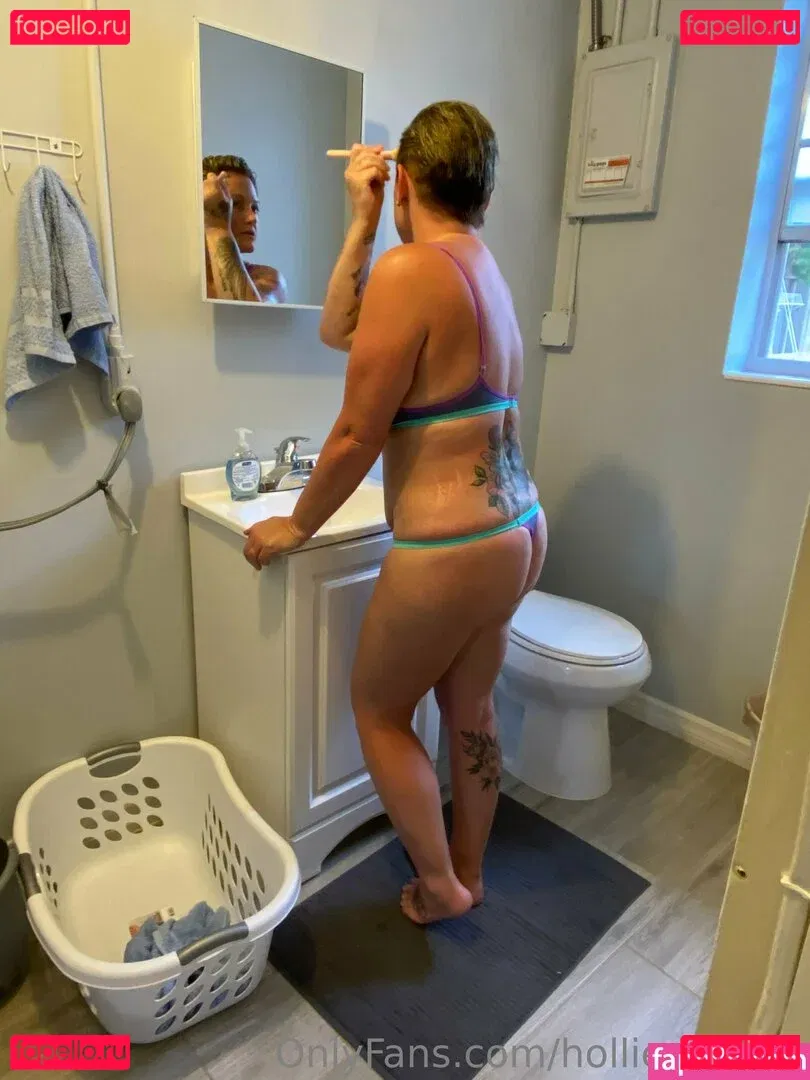 holliess1free Onlyfans Photo Gallery 