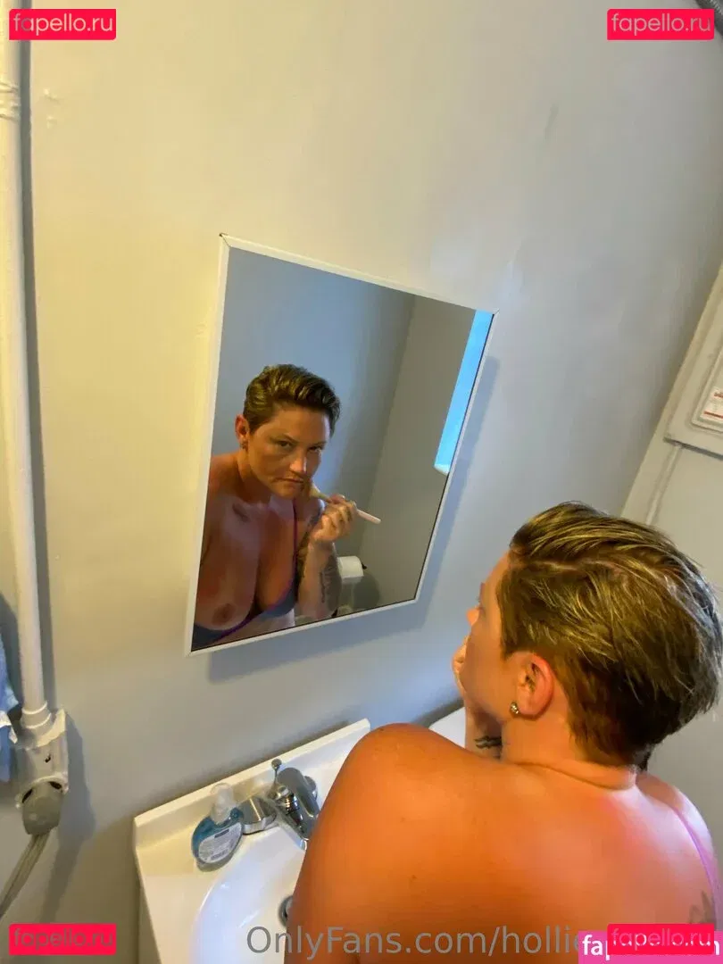 holliess1free Onlyfans Photo Gallery 