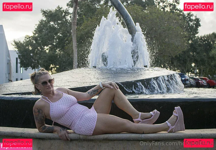 holliess1free Onlyfans Photo Gallery 