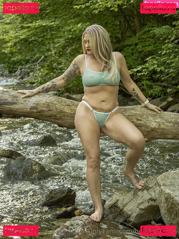 holliess1free Onlyfans Photo Gallery 