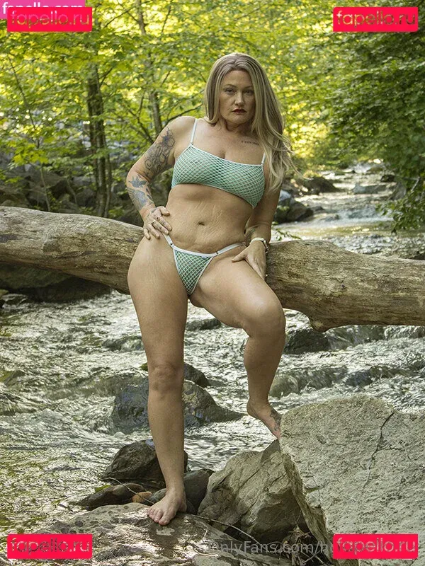 holliess1free Onlyfans Photo Gallery 