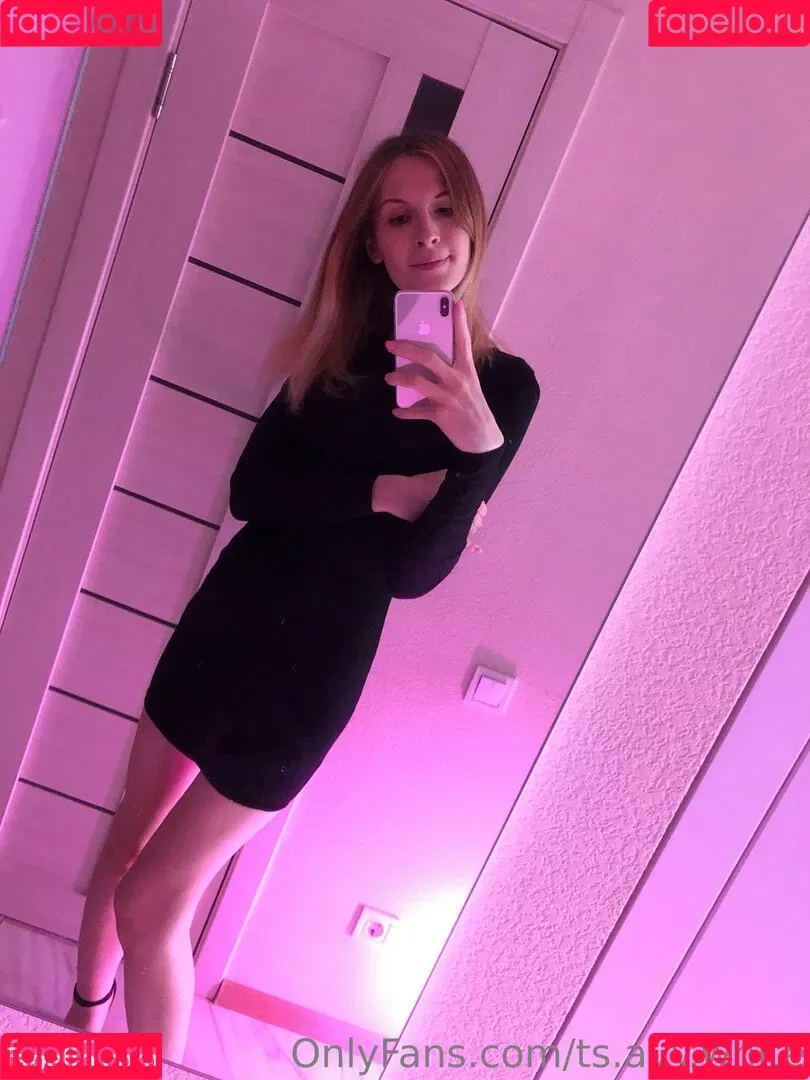 ts.avy.white Onlyfans Photo Gallery 