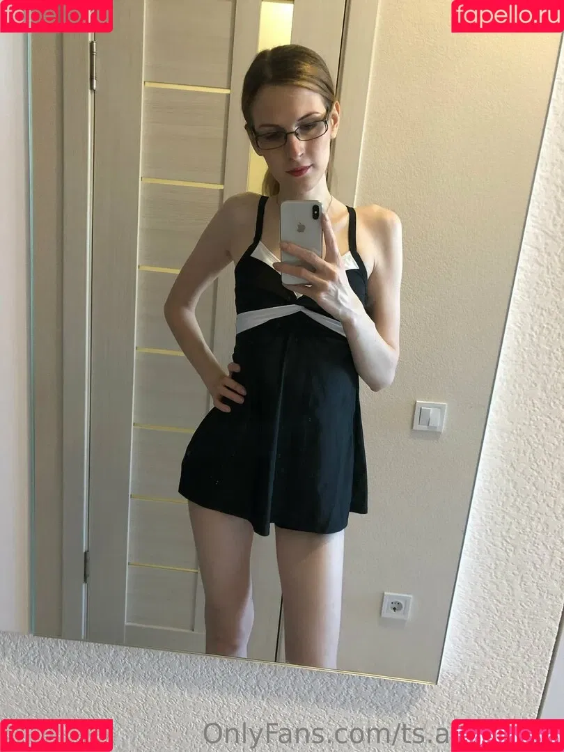 ts.avy.white Onlyfans Photo Gallery 